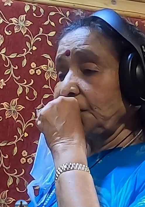 सिनेजीवन: दिल्ली हादसे पर सोनू सूद ने सरकार को दी नसीहत और रिलीज हुआ आशा भोसले का आखिरी गाना
