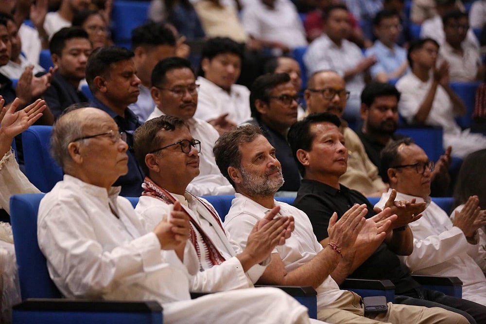 राहुल गांधी ने मणिपुरी संगीतकार को दी श्रद्धांजलि