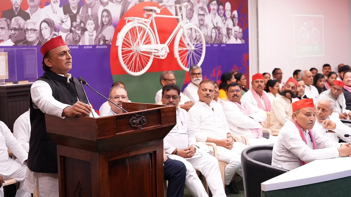 हम ईवीएम के खिलाफ हैं, यूपी की सभी 80 लोकसभा सीटें जीतने पर भी रुख नहीं बदलेगाः अखिलेश यादव