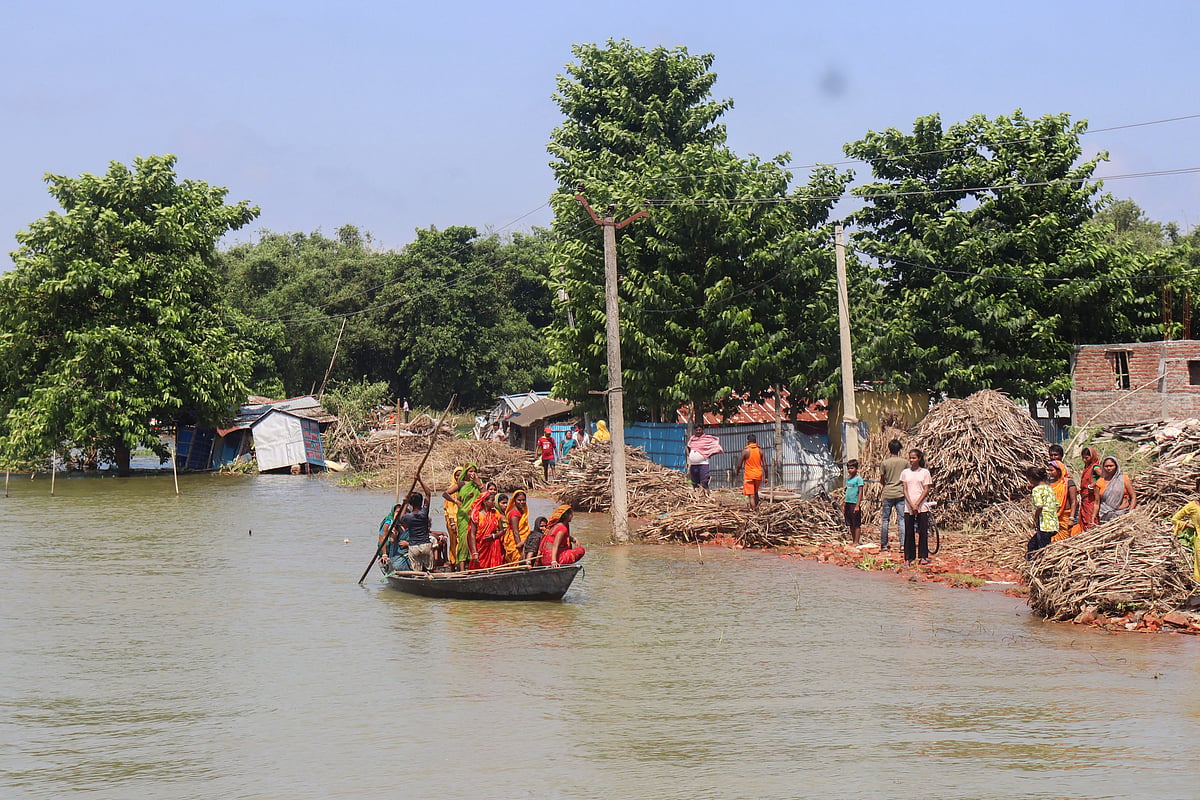 बिहार में 47.92 लाख लोग बाढ़ से प्रभावित, कई नदियां खतरे के निशान से ऊपर, जलस्तर में कमी से कटाव का खतरा