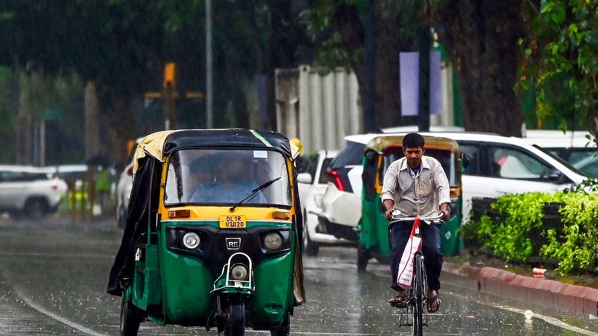 दिल्ली-एनसीआर में बारिश के बाद उमसभरी गर्मी ने किया परेशान, मौसम विभाग का क्या है अगले 7 दिनों का पूर्वानुमान?