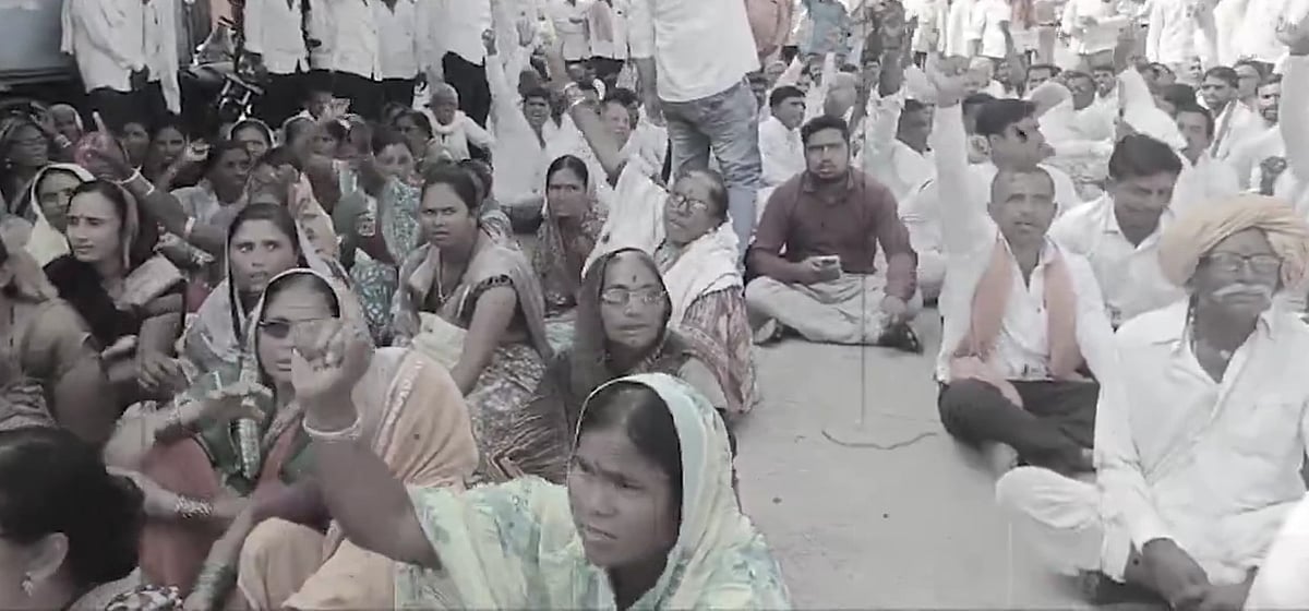 महाराष्ट्र: शक्तिपीठ एक्सप्रेसवे के विरोध में किसानों का प्रदर्शन, मंत्री के काफिले का रास्ता रोका  (फोटो: सोशल मीडिया)