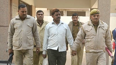 निठारी कांड में बरी हुए सुरेंद्र कोली का शव बरामद, चाय की दुकान में फंदे से लटका मिला