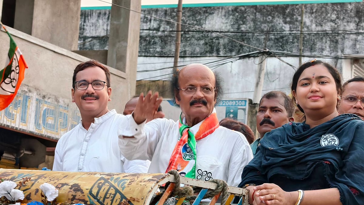 ममता बनर्जी की TMC को एक और झटका, नंदीग्राम के बाद रेजीनगर से उम्मीदवार रबीउल आलम चौधरी ने वापस लिया नामांकन