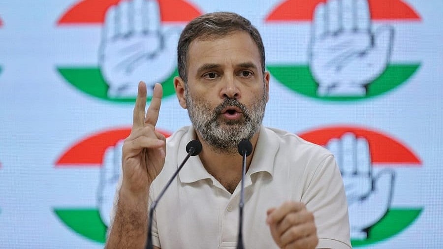 बड़ी खबर LIVE: 'अंधभक्त ऐसी सोच को सामान्य ठहराते हैं', बिहार में लड़की से छेड़छाड़ पर भड़के राहुल गांधी    