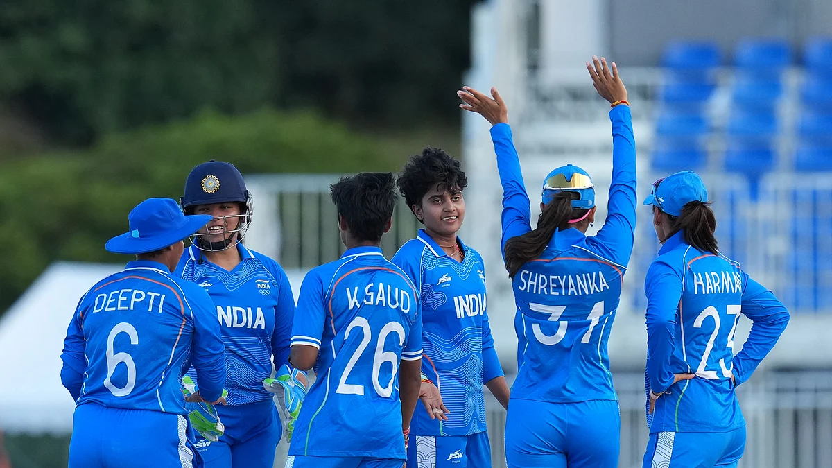 Asian Games 2026: महिला क्रिकेट टीम ने भारत को दिलाया पहला स्वर्ण, फाइनल में श्रीलंका को 147 रन से हराया
