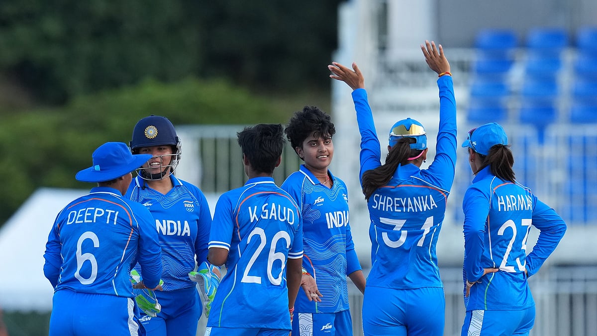 Asian Games 2026: महिला क्रिकेट टीम ने भारत को दिलाया पहला स्वर्ण, फाइनल में श्रीलंका को 147 रन से हराया