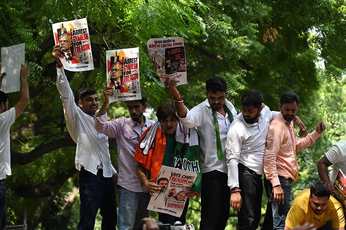 ज्ञानेश कुमार के खिलाफ कांग्रेस का जोरदार प्रदर्शन, देश भर में सड़क पर उतरे कार्यकर्ता, CEC के इस्तीफे की मांग