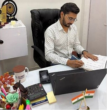 हम हैं कामयाब-18: ‘ग्लोबल लॉजिस्टिक्स’... यानी शहर से राज्य, फिर देश और अंततः विदेश तक का प्रेरणादायक सफर!