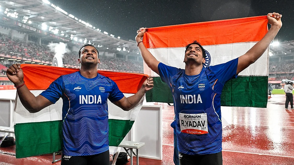 एशियन गेम्स: मेंस जैवलिन थ्रो में भारत का 'डबल धमाल', यशवीर को सिल्वर, रोहित ने जीता ब्रॉन्ज