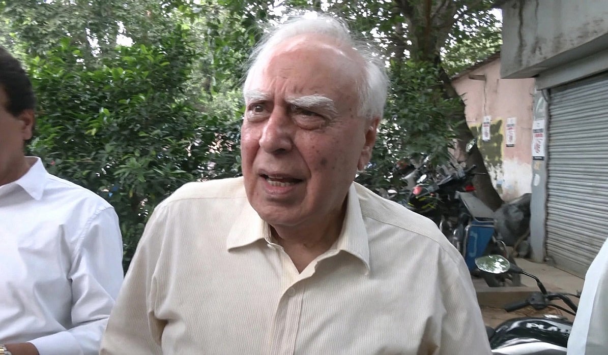 'अगर बहुमत खिलाफ था तो ये आयोग के फैसले थे ही नहीं', कपिल सिब्बल ने चुनाव आयोग की कार्यप्रणाली पर उठाया सवाल