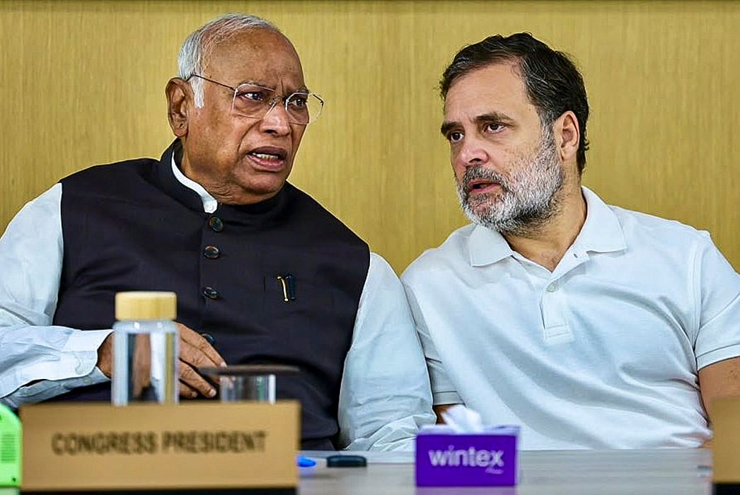 चुनावों में हो रही है ‘मैच फिक्सिंग’, कांग्रेस को  प्रतिरोध जारी रखना चाहिए, राहुल गांधी का CWC में स्पष्ट संदेश