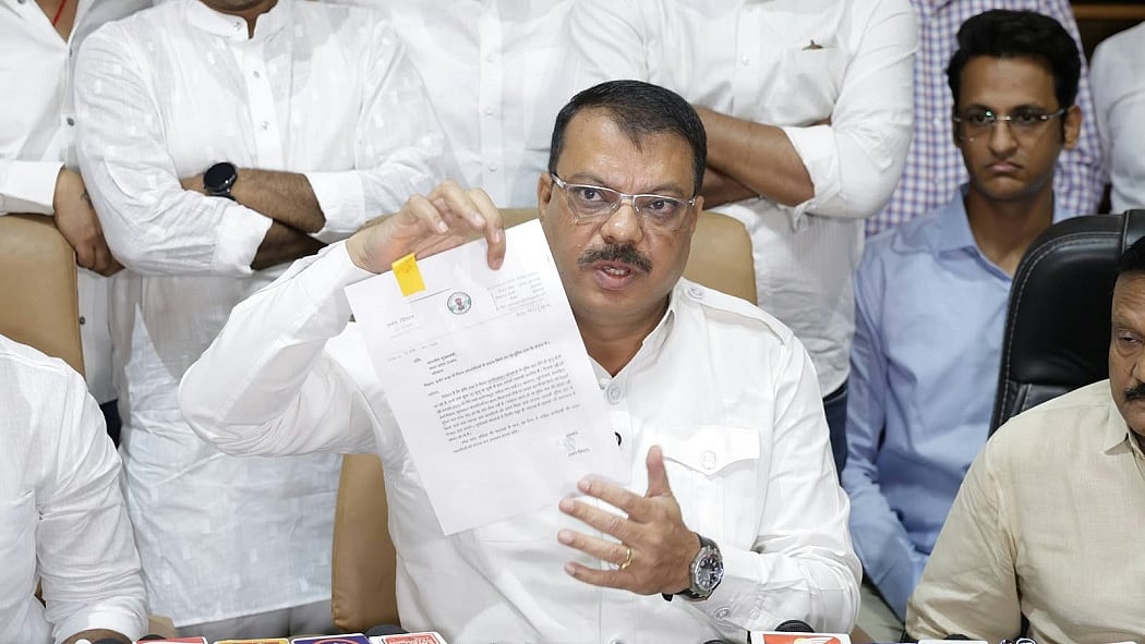 इंदौर जल संकट: गायब दस्तावेजों और प्रशासनिक देरी को लेकर कांग्रेस ने उठाए सवाल, सरकार से जवाबदेही की मांग की