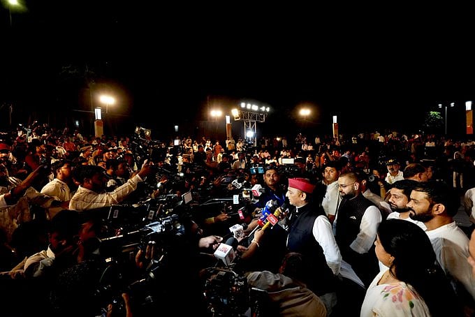 फोटो: @yadavakhilesh