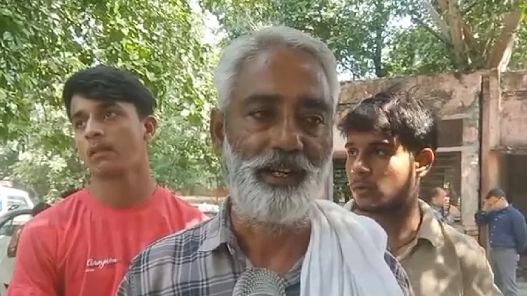 वृंदावन के गुरुकुल में सेप्टिक टैंक साफ कर रहे 4 छात्रों की दम घुटने से मौत, परिजनों ने की सख्त कार्रवाई की मांग