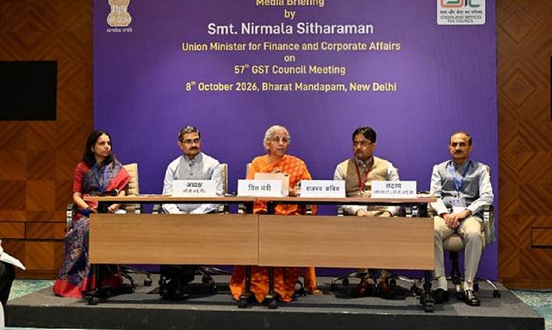 जीएसटी परिषद ने कर अधिकारियों की गिरफ्तारी की शक्ति खत्म की, केस चलाने की सीमा को बढ़ाकर 5 करोड़ रुपए किया