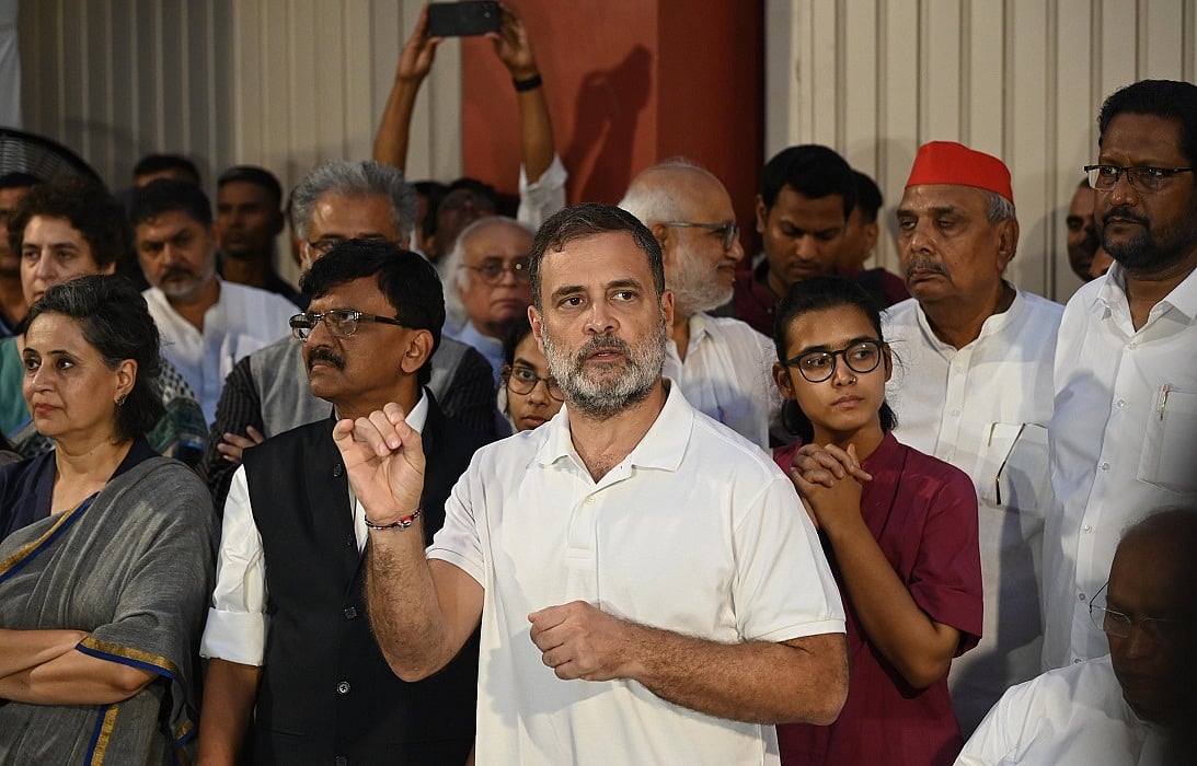 वोट चोरी के खिलाफ विपक्ष एकजुट, लोकतंत्र की बहाली के लिए जारी रहेगा संघर्ष, दोषियों को मिलेगी सजा (फोटोः विपिन)
