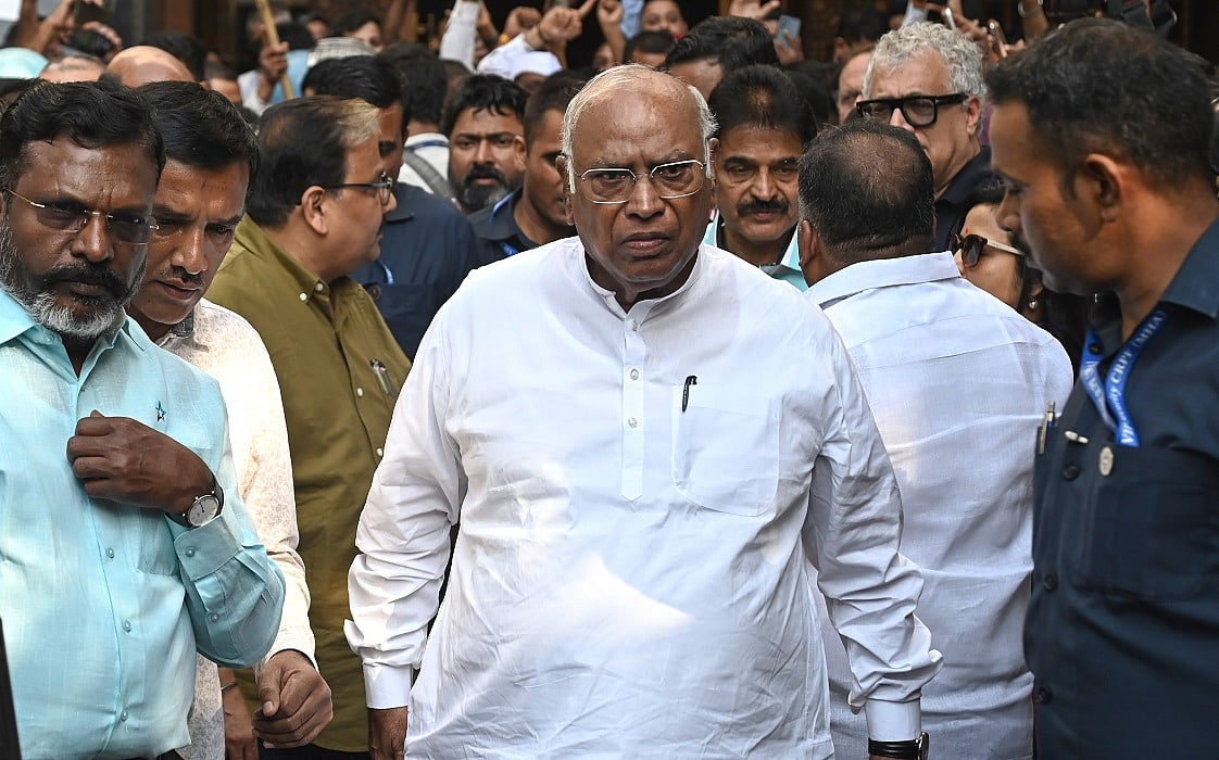 खड़गे ने परिसीमन विधेयक पर पीएम को फिर लिखा पत्र, सर्वदलीय बैठक की मांग, कहा- जबरन पास कराने की कोशिश न करें