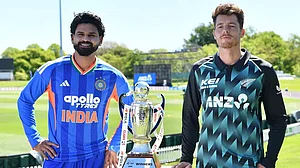 IND vs NZ: यात्रा की थकान से उबरकर न्यूजीलैंड दौरे का जीत के साथ आगाज करने उतरेगी टीम इंडिया, ऐसी होगी प्लेइंग इलेवन! (Photo: X/@BCCI)