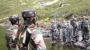 अरुणाचल प्रदेश में भारत-चीन के बीच अब भी जारी है टकराव, ITBP के DG ने खुद किया खुलासा, कांग्रेस ने उठाए सवाल