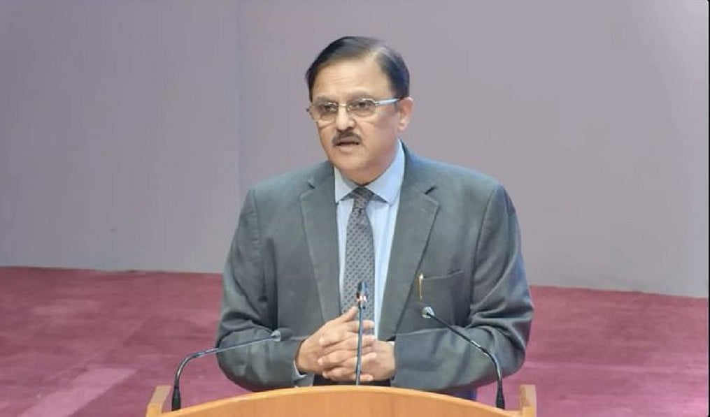 जस्टिस अभय ओका ने निर्वाचन आयुक्तों की नियुक्ति समिति पर उठाए सवाल, कहा- राजनीतिक वर्चस्व से मुक्त होनी चाहिए