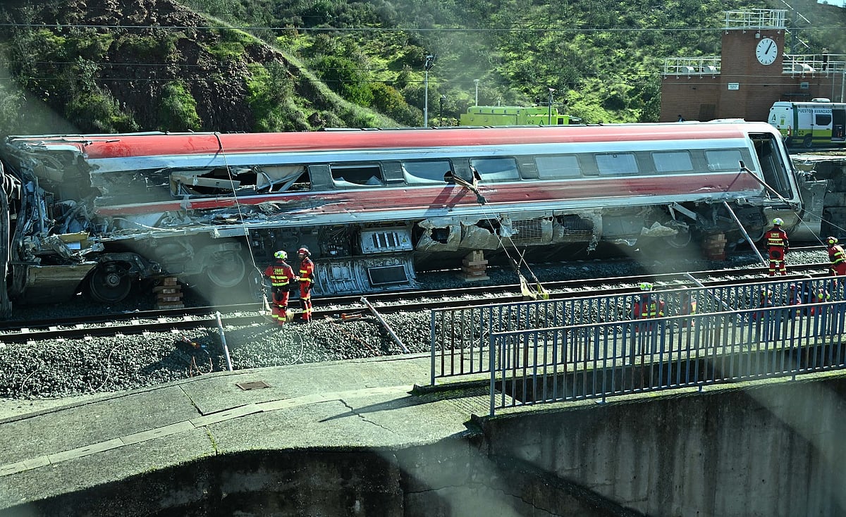 स्पेन के तोलेदो प्रांत में दो हाईस्पीड ट्रेनों में भीषण टक्कर, 46 लोगों की मौत, रेस्क्यू ऑपरेशन जारी