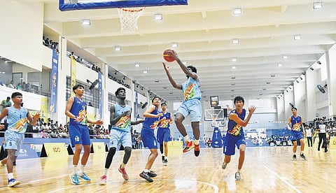 Tamil Nadu and Rajasthan players in action during men’s final. 