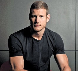  Tom Hopper 