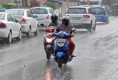 City dwellers including motorists on the Sasthamangalam - Peroorkada stretch in Thiruvananthapuram.