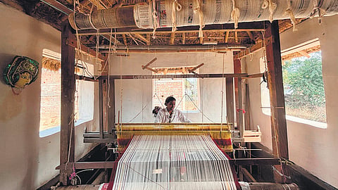 Unfolding  hidden handloom tales