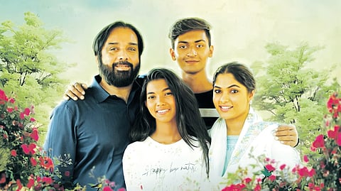 Actors Vineeth, Muktha, Thanha 
and Rahil.