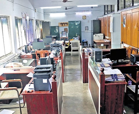 Vellore collectorate wears a deserted look on Tuesday 