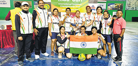 Guntur girl makes her mark in 
nat’l throwball team