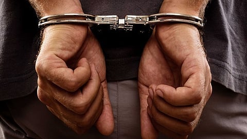 Delhi police bust syndicate of sending activated Indian SIM cards to foreign country