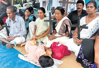 The residents of Moolampilly staging protest after they were evicted for the  Vallarpadam Container Terminal project.