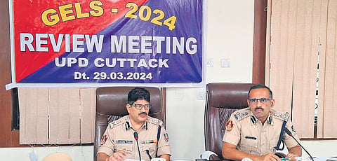 All police stations have been instructed to post the NBW on their respective notice boards and paste a copy in front of houses if a warrantee is untraceable, informed Panda. 