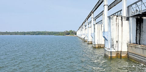 The concerning situation has prompted the Water Resources Department to anticipate potential water shortages in rural areas this summer.