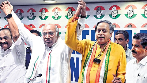 Congress president Mallikarjun Kharge with V D Satheesan, Shashi Tharoor and Adoor Prakash in Thiruvananthapuram 