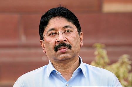 DMK MP Dayanidhi Maran issues legal notice to brother and media baron Kalanithi Maran over alleged illegal takeover of Sun Group.