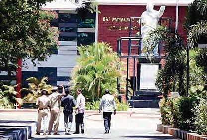 Officials of Special Investigation Team inspect various places at Sri Padmavati Mahila Visva Vidyalayam in Tirupati on Sunday as part of their probe into poll violence