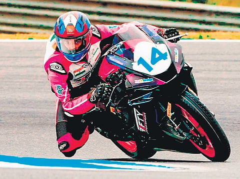 Kavin Samaar Quintal during race.