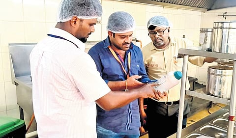 A task force team inspects the kitchen of Paradise Food Court at Masab Tank 
