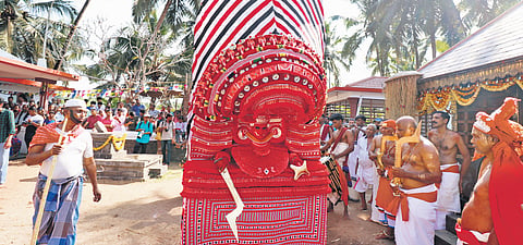 Mappila Theyyam performed at Ezhom Kozhichikavu Devi Temple in Kasaragod
