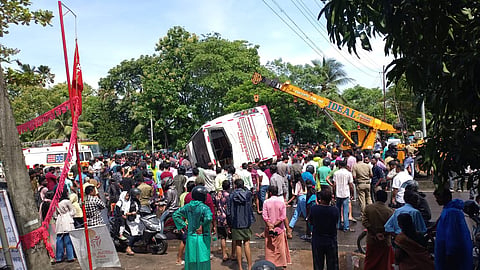Private tourist bus accident at the Edapally-Aroor stretch of the national highway near Madavana in Kochi 