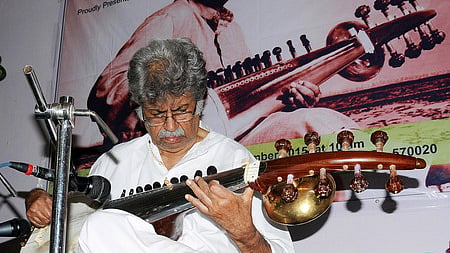 Sarod maestro Pandit Rajeev Taranath performing in Mysuru