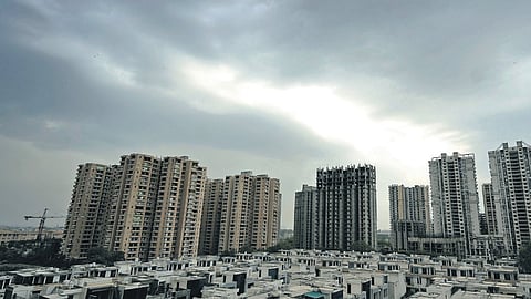 Dark clouds hover in the NCR skies on Thursday morning 