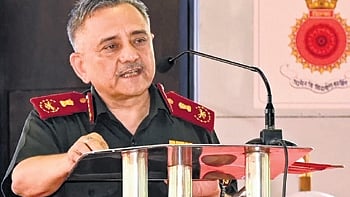 CDS Gen Anil Chauhan addressing the Agniveers 