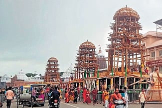 Chariot construction is underway on Badadanda in Puri 
