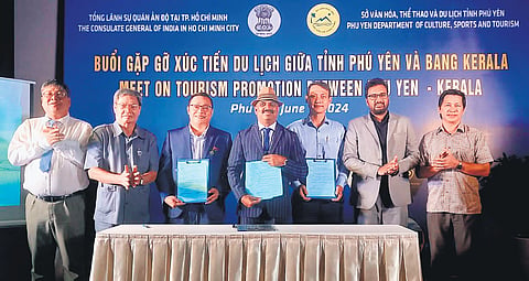 The tour delegation from Kerala with officials of Phu Yen province after signing a Memorandum of Understanding