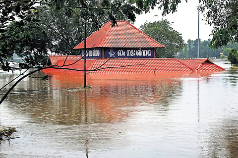 The flooded Aluva Mahadeva temple 